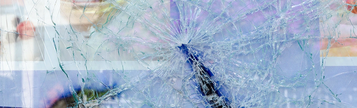 Window Broken Glass Repair in Pinecrest, FL